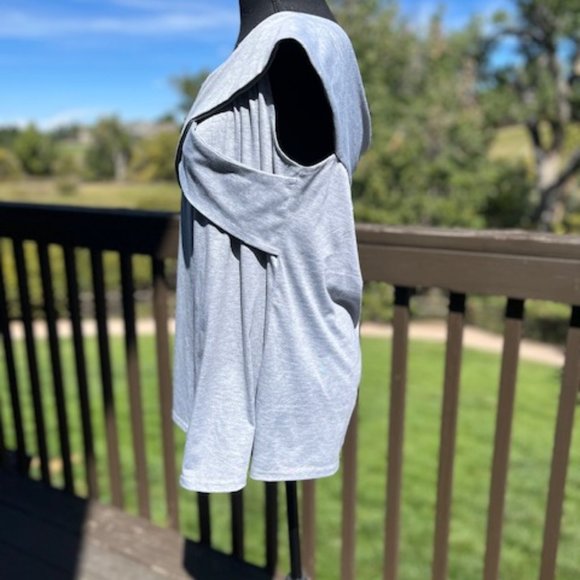 Gray Top - Picture 2 of 9